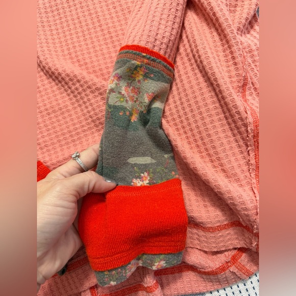 We The Free Lovin Leopard Oversize Thermal Top - Picture 7 of 16